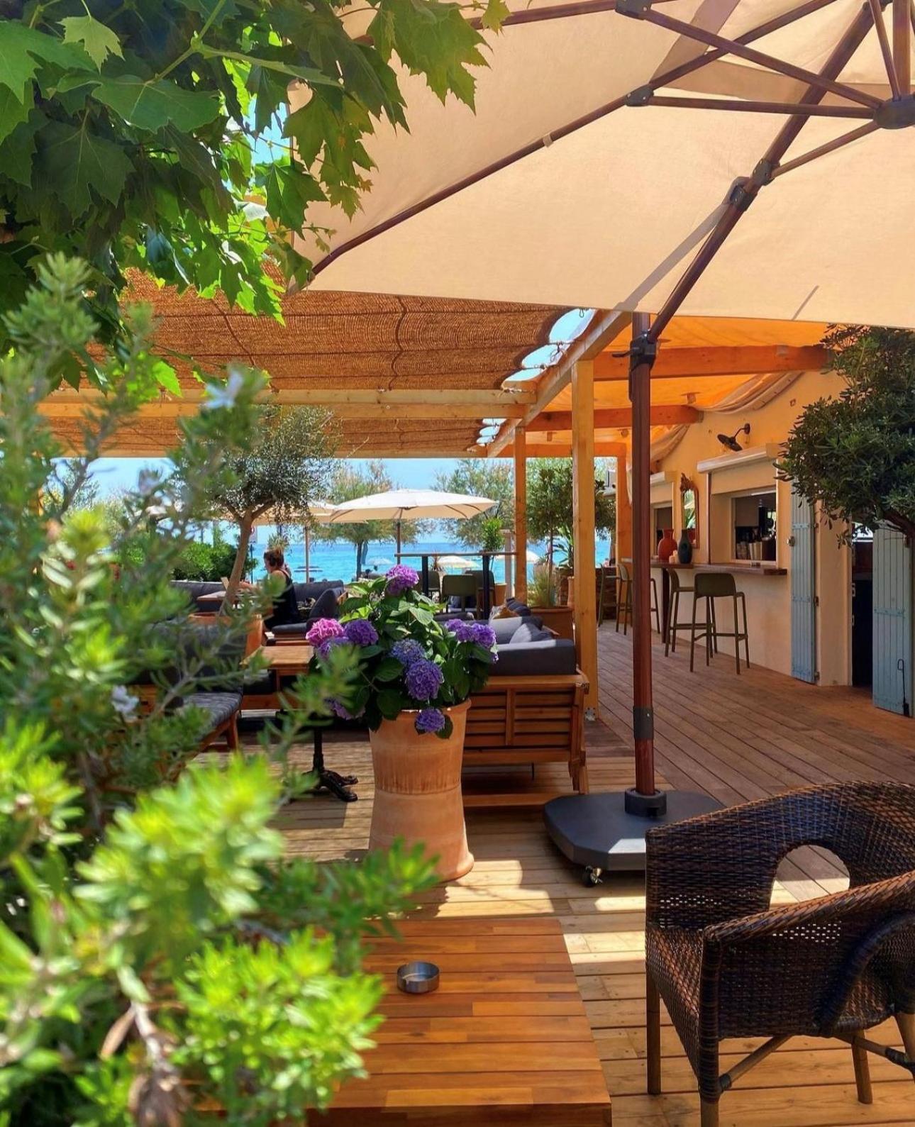 Hotel Les Flots Bleus Le Lavandou Dış mekan fotoğraf