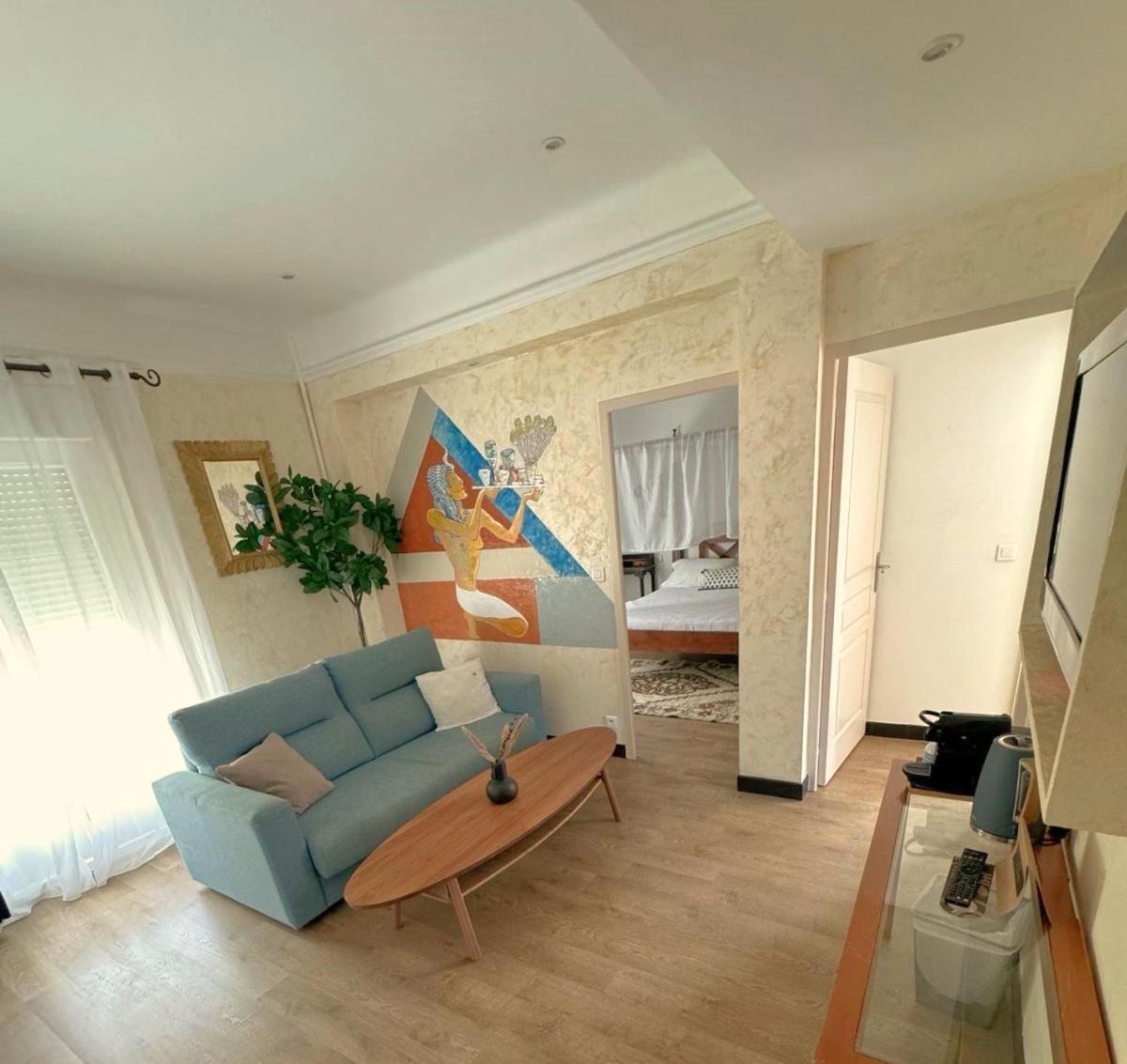 Hotel Les Flots Bleus Le Lavandou Dış mekan fotoğraf