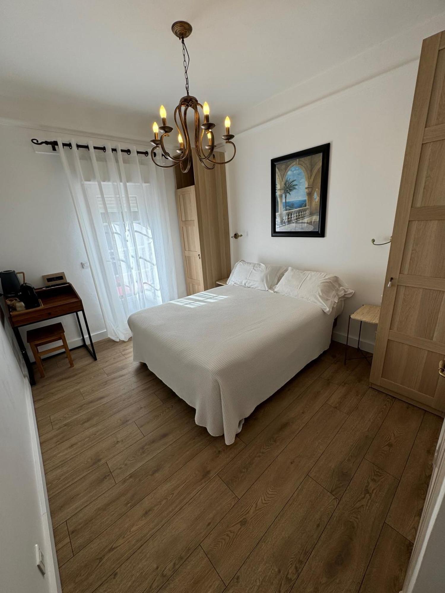 Hotel Les Flots Bleus Le Lavandou Dış mekan fotoğraf